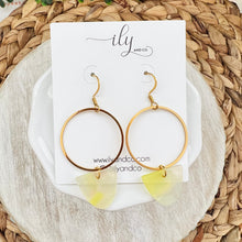 Load image into Gallery viewer, Iris Earrings
