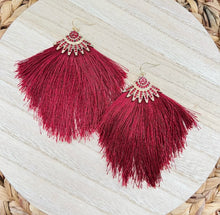 Load image into Gallery viewer, Burgundy Birds of a Feather