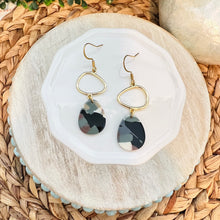 Load image into Gallery viewer, Quinn Earrings