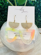 Load image into Gallery viewer, Tracy Earrings