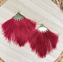 Load image into Gallery viewer, Burgundy Birds of a Feather