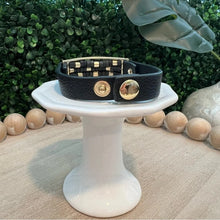 Load image into Gallery viewer, Black and Gold Beaded Bracelet