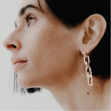 Load image into Gallery viewer, Eddie Borgo Supra Link Drop Earrings