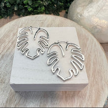 Load image into Gallery viewer, Leaf Hoops - Silver