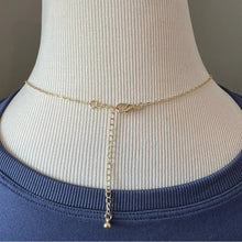 Load image into Gallery viewer, New Gold Tone Pointed Oval Pendent Necklace Set