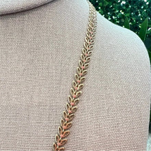 Load image into Gallery viewer, Golden Laurel Chain Necklace
