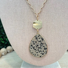 Load image into Gallery viewer, Long Tear Drop Pendant Necklace Set