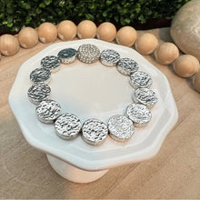 Load image into Gallery viewer, Silver Tone Stretch Disk Bracelet
