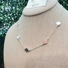 Load image into Gallery viewer, Silver Disk Necklace Set