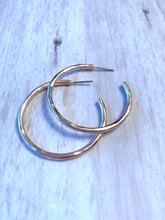 Load image into Gallery viewer, Matte Hammered Hoops