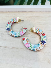 Load image into Gallery viewer, Boho Flower Hoops